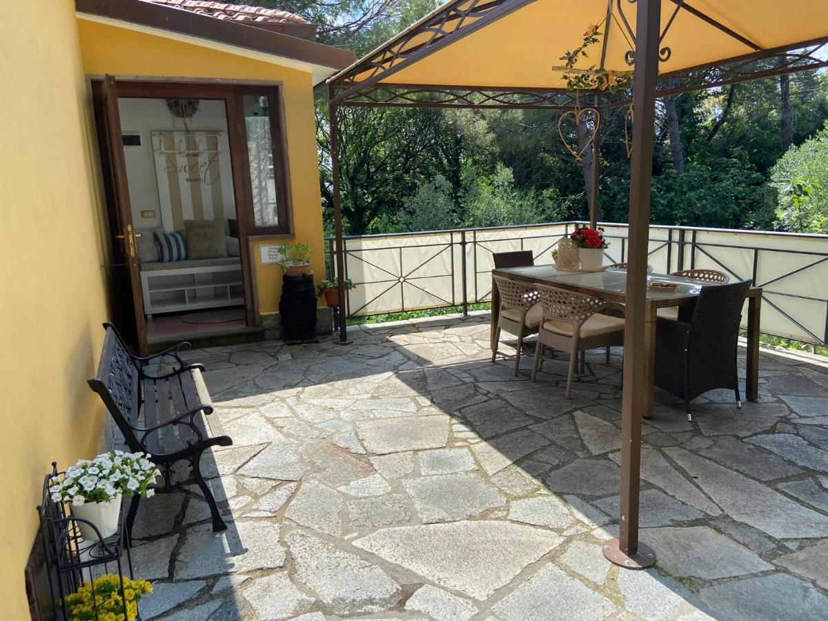Villa Antonella Castellina Marittima Buitenkant foto